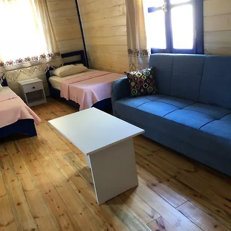 לינה וארוחת בוקר Zeytinli Bahce Bungalov
